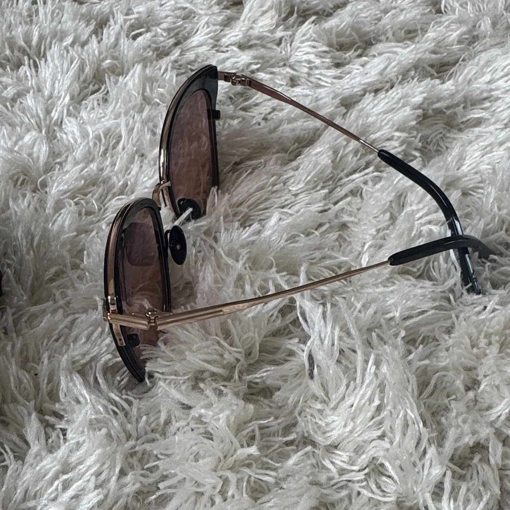 Tom Ford Black and Gold Sunglasses for Women-titanium - Picture 7 of 11
